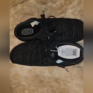 Hey Dude Men's Black Textured Loafers